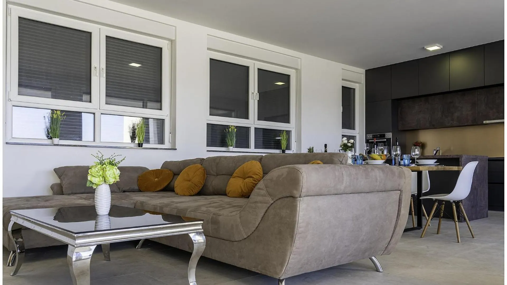 Villa Nin 2 0*,